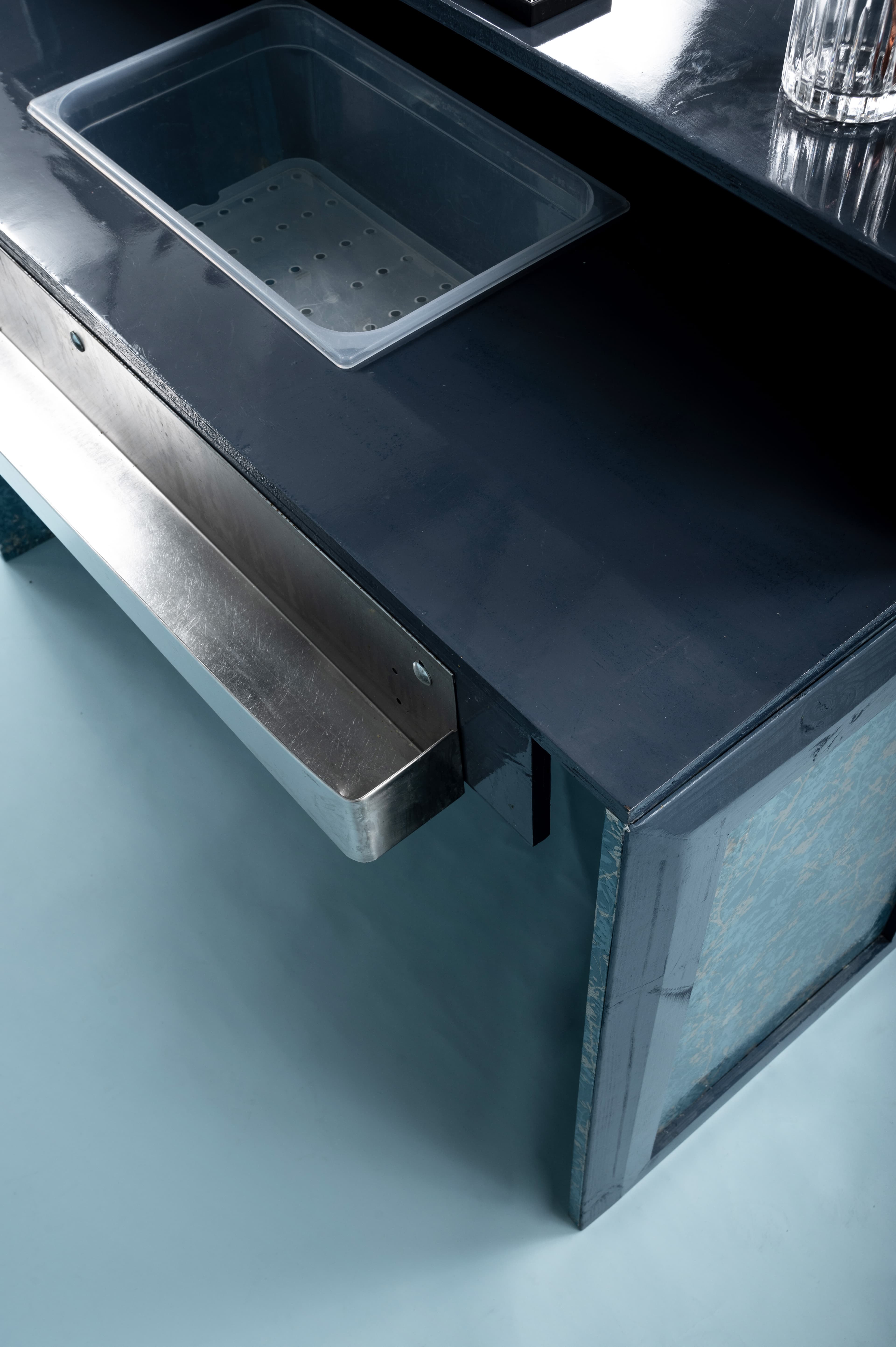Bar image 3