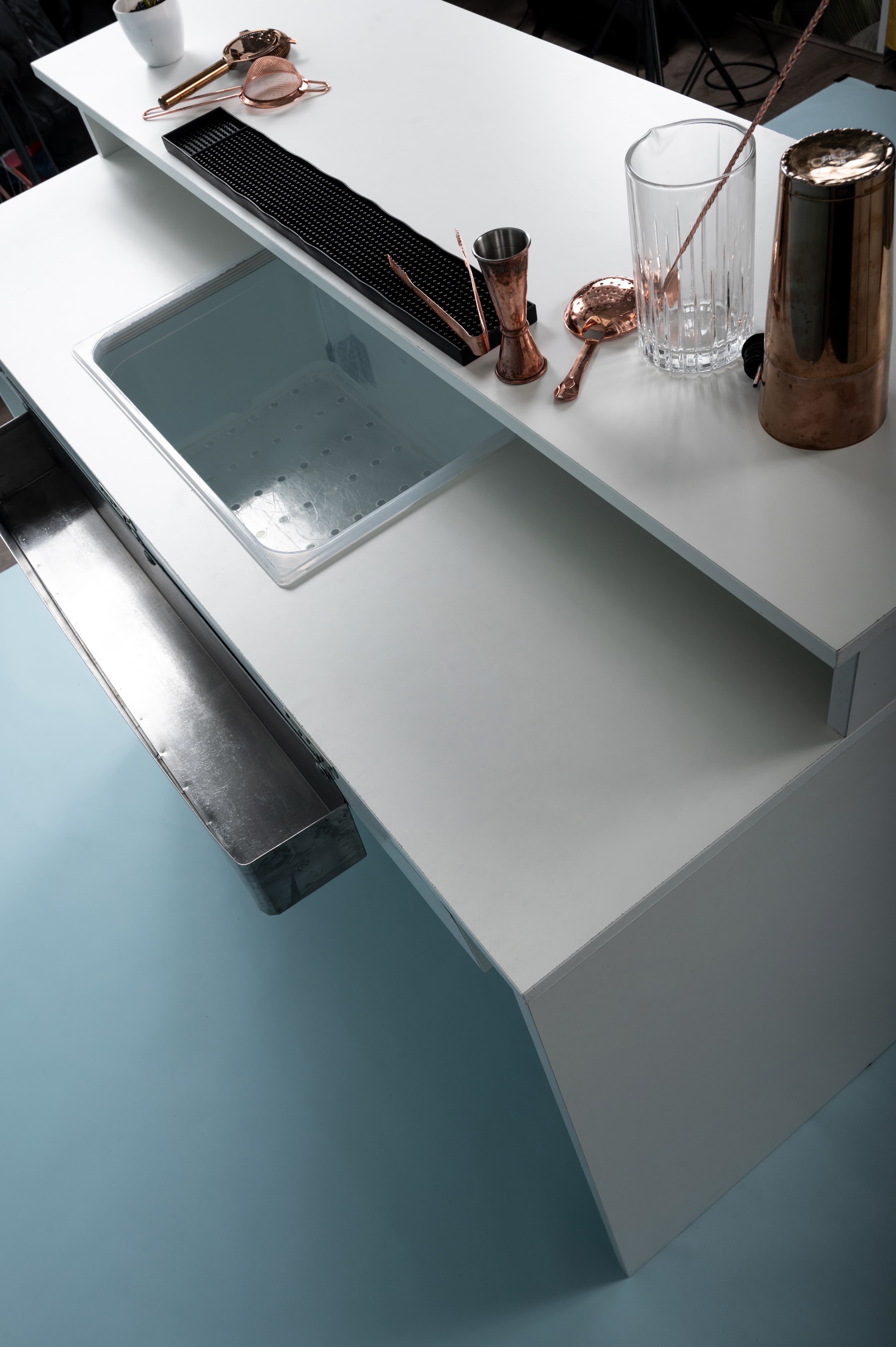 Bar image 3