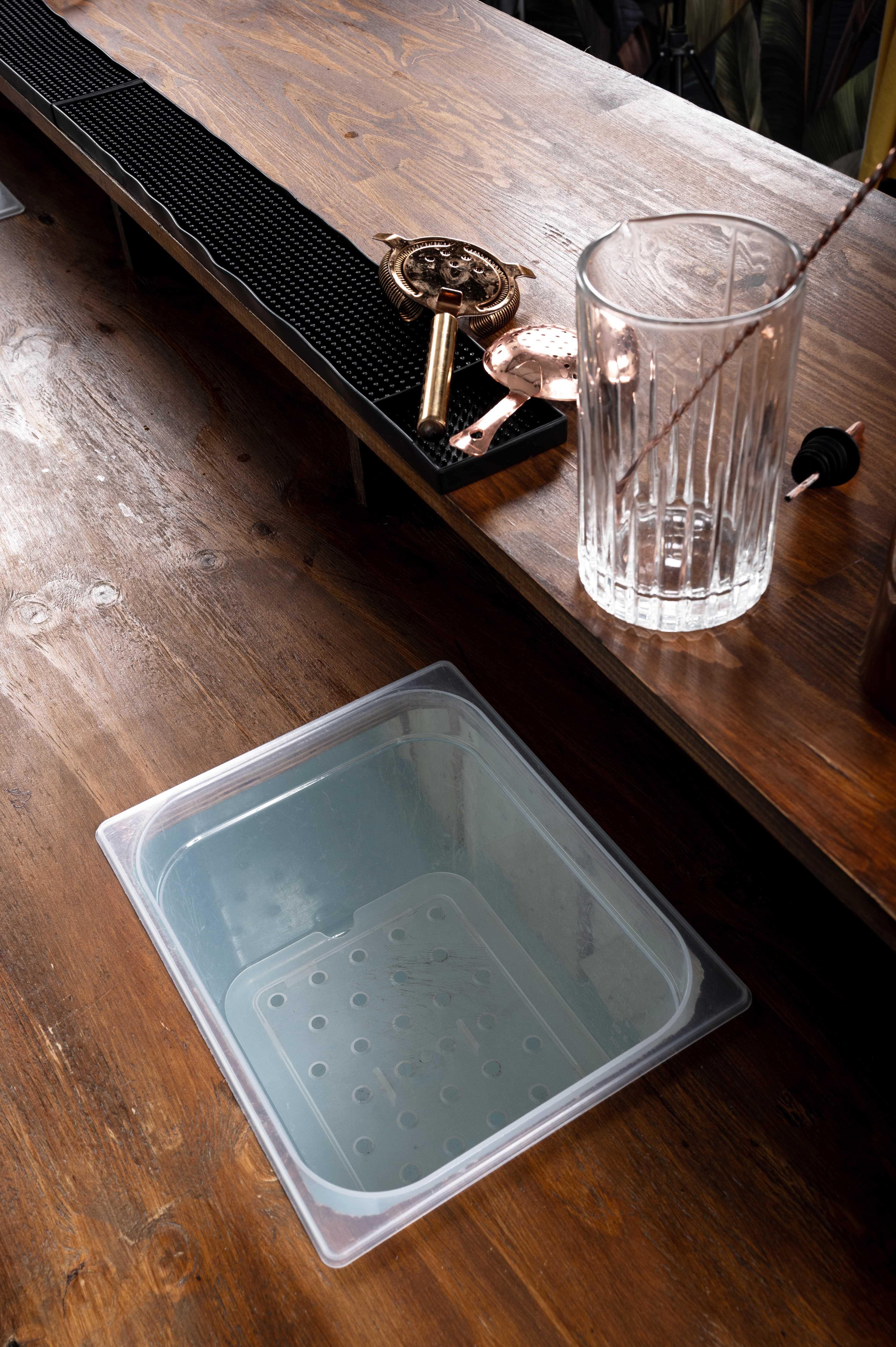 Bar image 3
