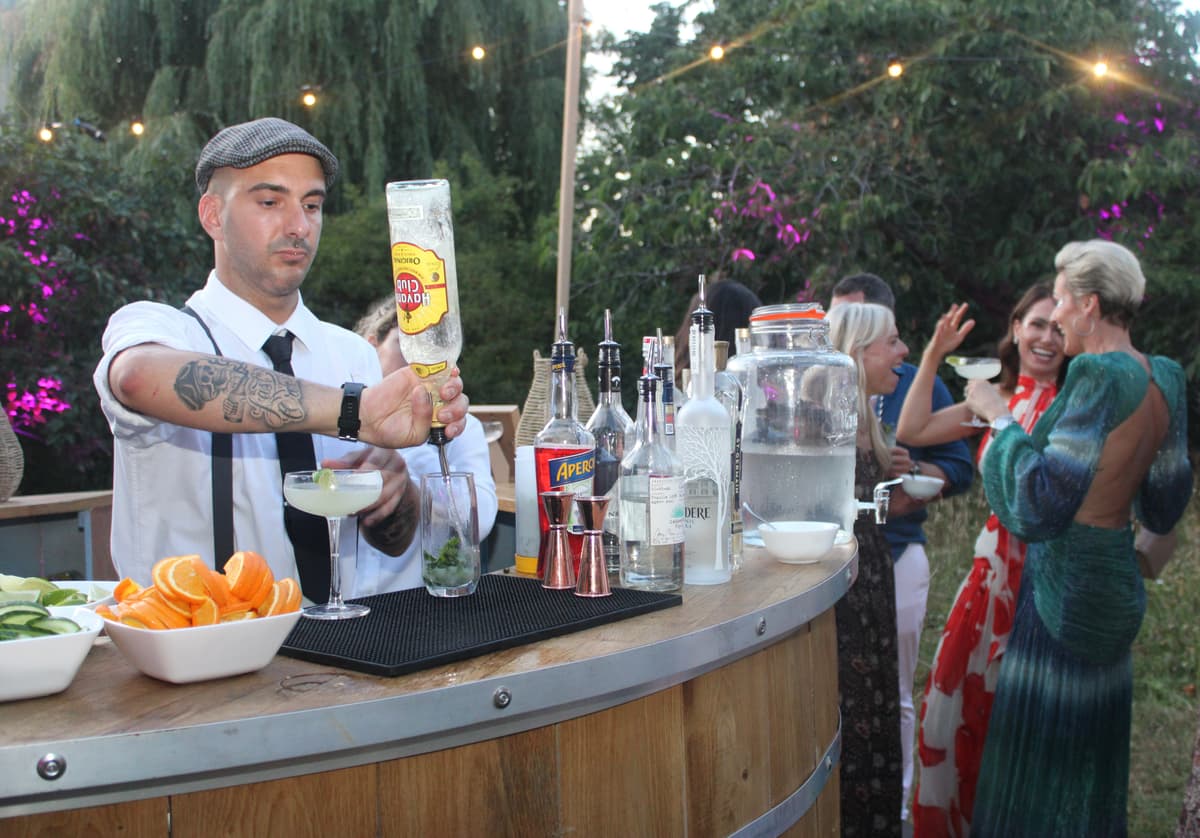 Elegant cocktail bar setup at a corporate gala dinner.