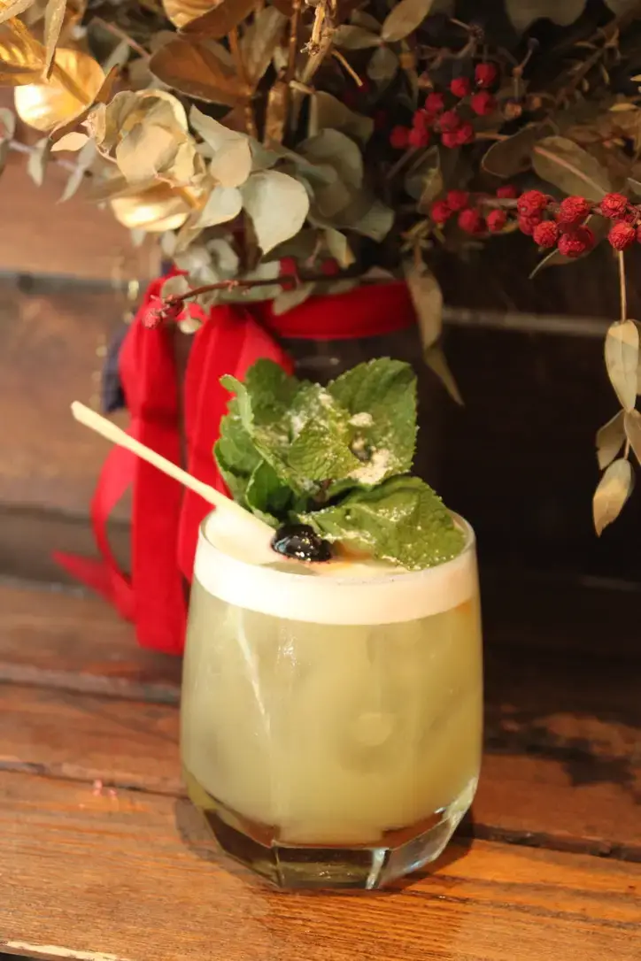Cocktail bar hire Christmas London festive seasonal ingredients