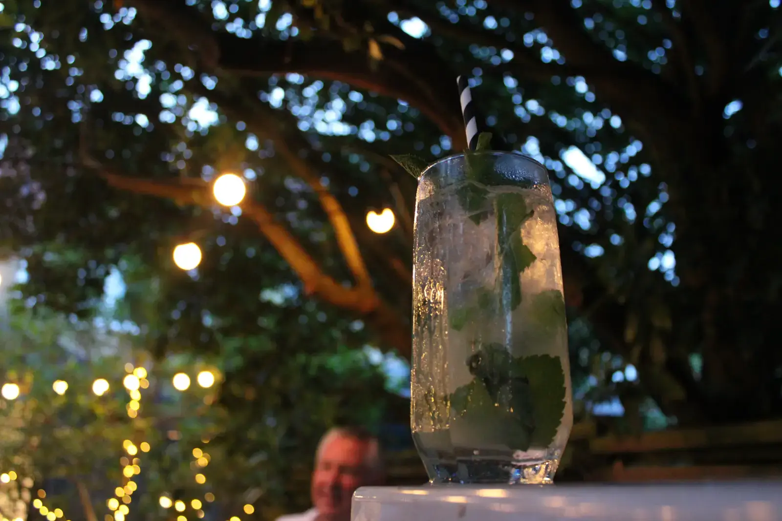 Wedding cocktail bar hire London questions tips guide