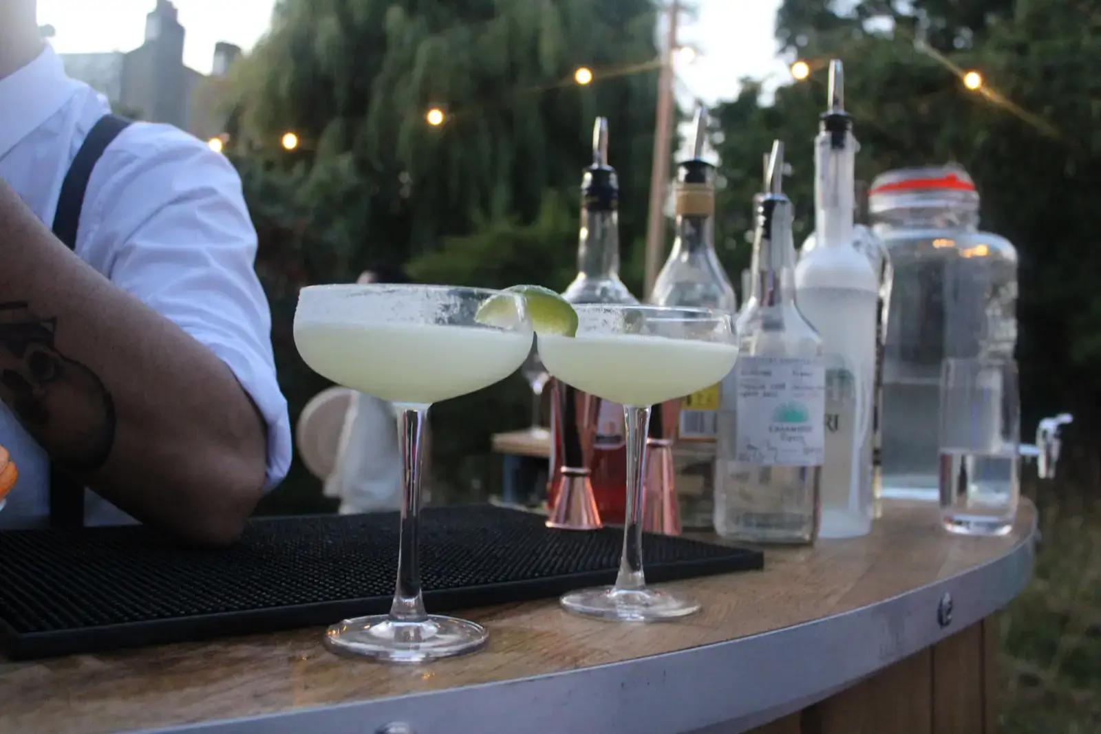 Mixologist and bartender hire service in Chiswick