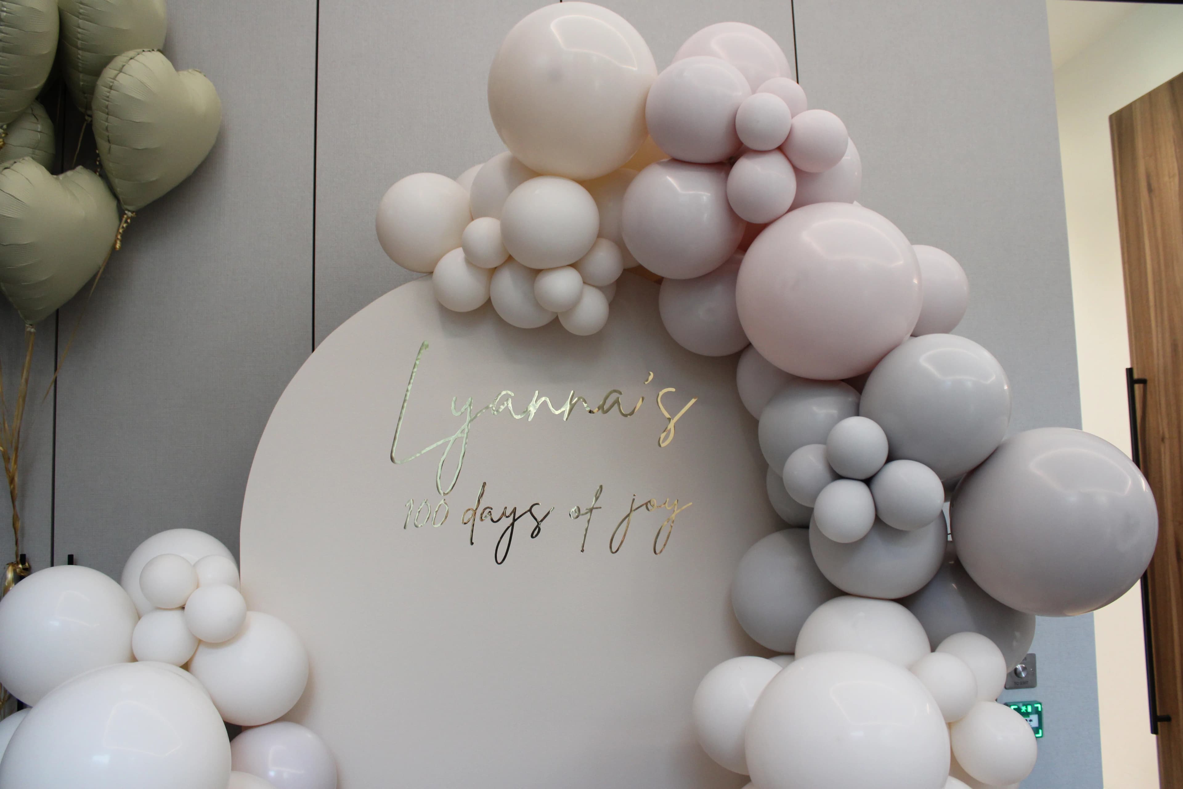Bespoke cocktails London at a home celebration
