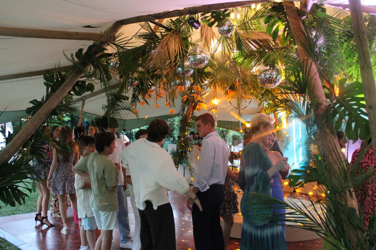 Garden party bar hire London setup