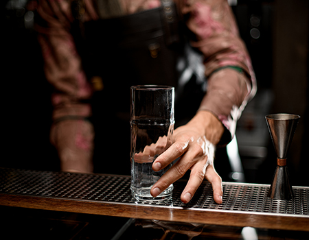 Cocktail bar and mixologist hire